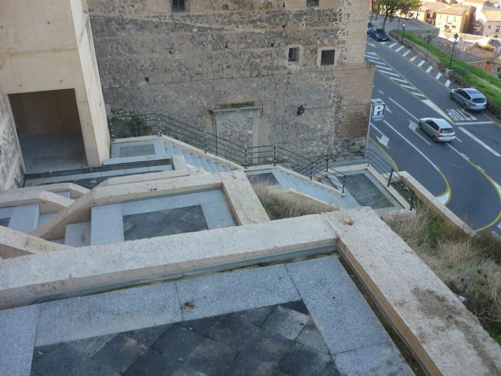 Entorno Obras y Servicios, S.L. edificaciones 12