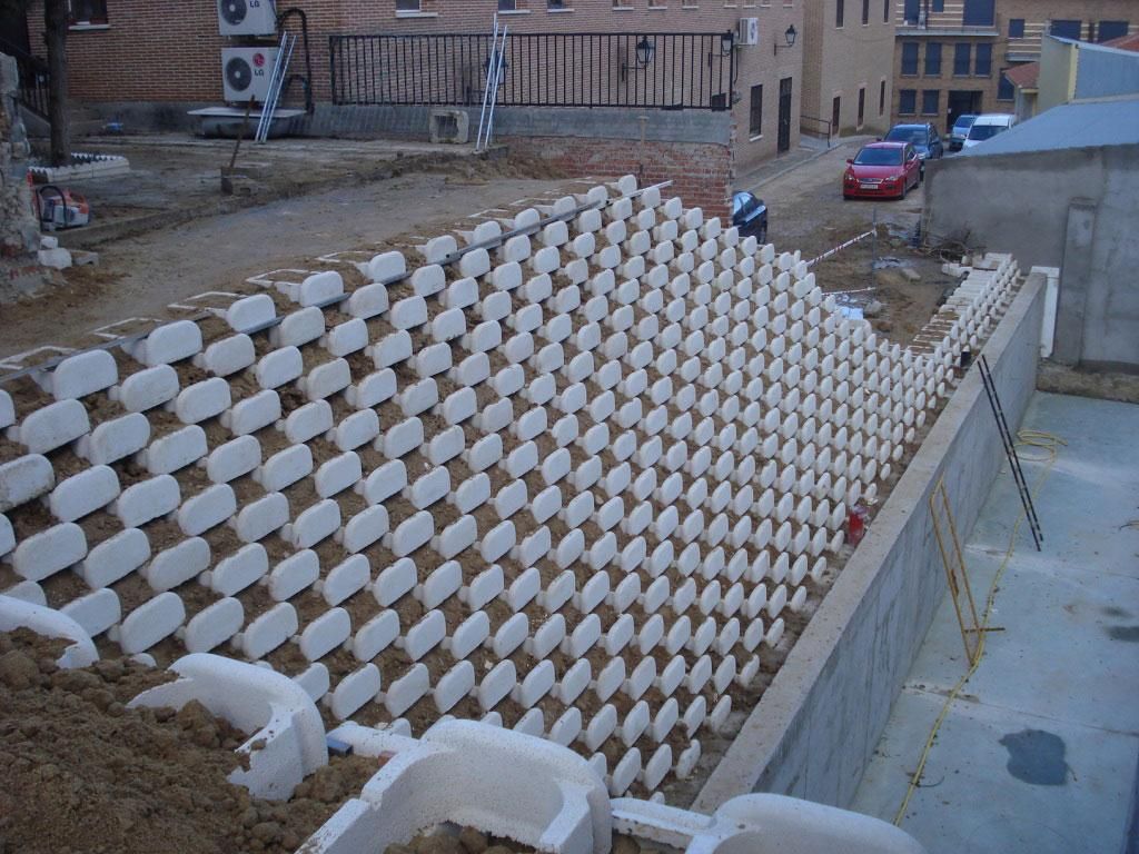 Entorno Obras y Servicios, S.L. Urbanizaciones 8