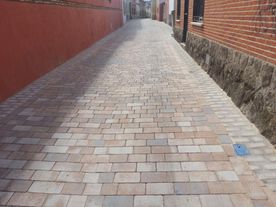 Entorno Obras y Servicios, S.L. Urbanizaciones 7