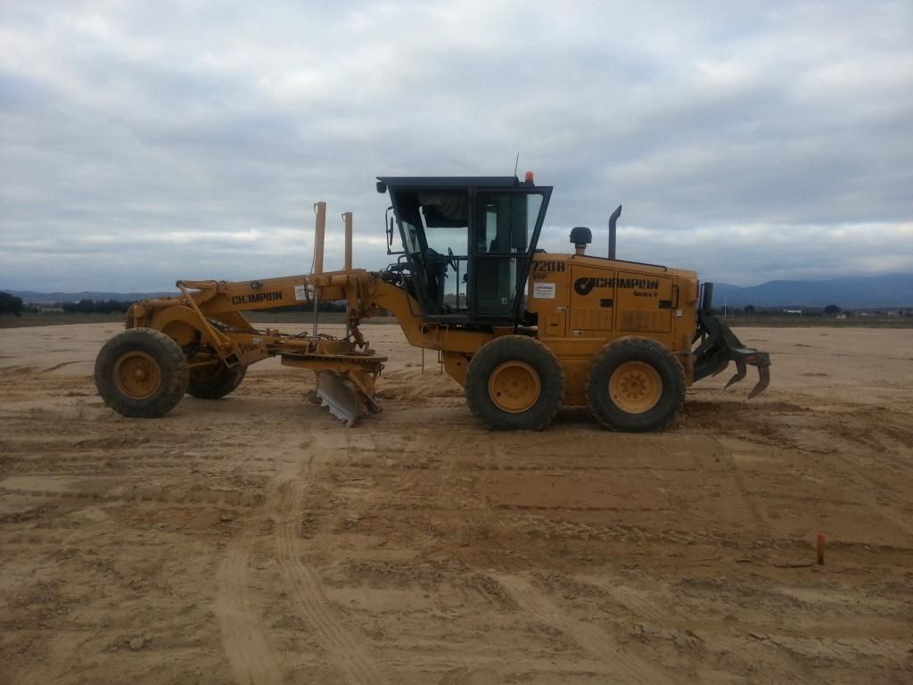 Entorno Obras y Servicios, S.L. maquinaria e instalaciones 8