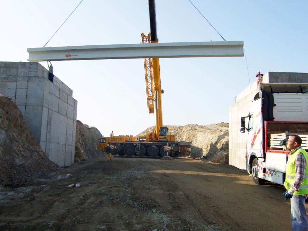 Entorno Obras y Servicios, S.L. carreteras 14