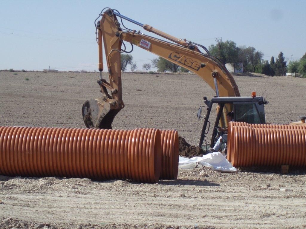 Entorno Obras y Servicios, S.L. Obras hidráulicas 13